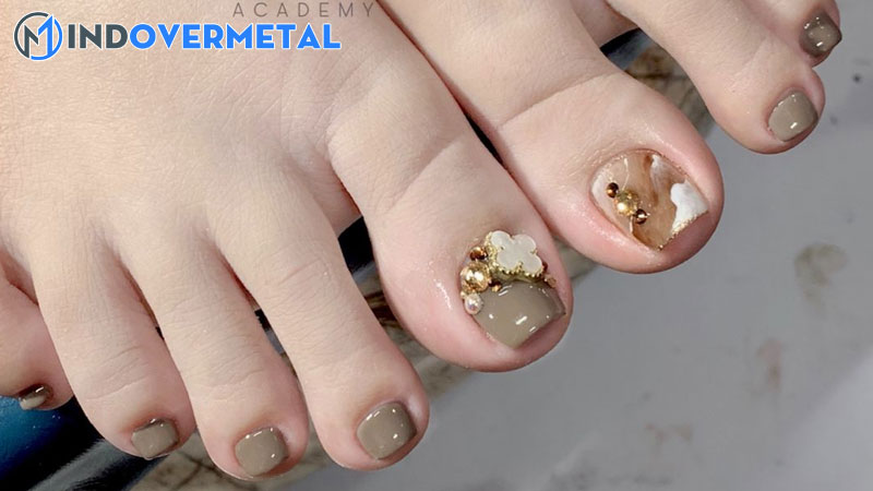 50-mau-nail-chan-dep-don-gian-dan-dau-xu-huong-hien-nay-5