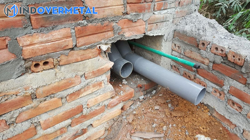 cach-lap-rap-ong-thoat-nuoc-xuyen-san-nhu-the-nao-mindovermetal