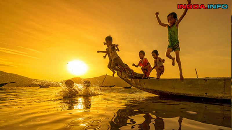 cau-hat-up-mat-vao-song-que-nghia-la-gi-6