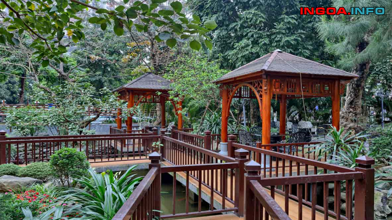 mau-nha-choi-nghi-tu-giac-luc-giac-bang-sat-dep-1