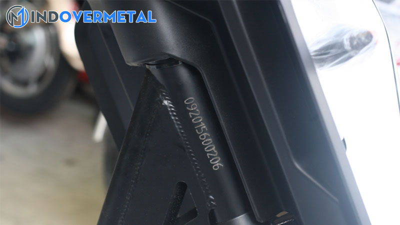 tra-so-khung-so-may-cua-xe-may-nhanh-chong-don-gian-mindovermetal